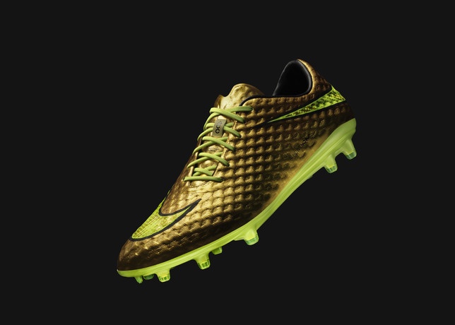 Nike攜手Neymar Jr.推出特別版金色Hypervenom