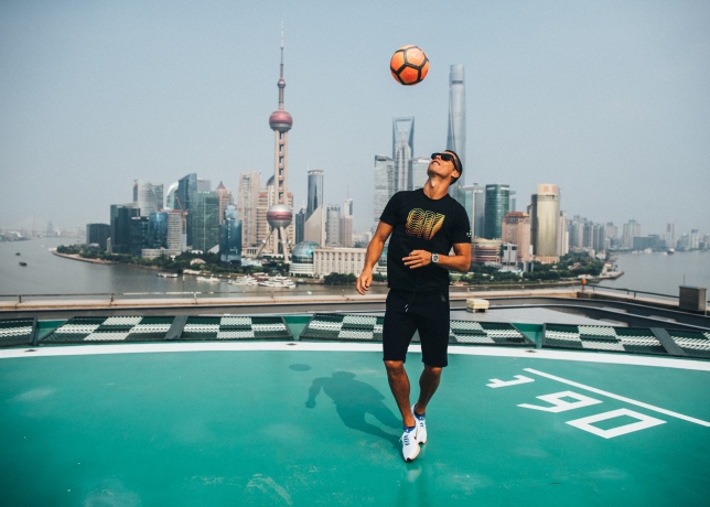 克里斯蒂亚诺·罗纳尔多昨日抵达上海，开启2017耐克“引爆非凡”中国之旅